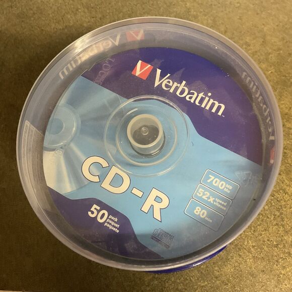 Verbatim CD-R Discs 700MB/80min 52x Spindle Silver 50/Pack 94691 - Picture 2 of 3